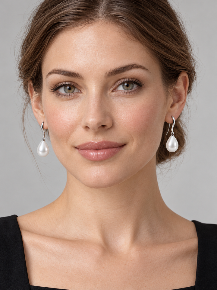 Leena helmikorvakoru