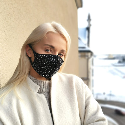 Face mask with sequins